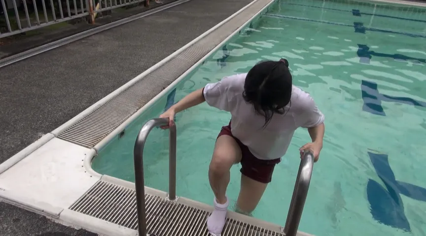 サバイバル水泳水中脱衣編