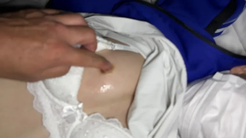 【処女喪失】小柄テニス部員がいつも使っているジャージを着用し2度のゴム無し生ハメSEX。