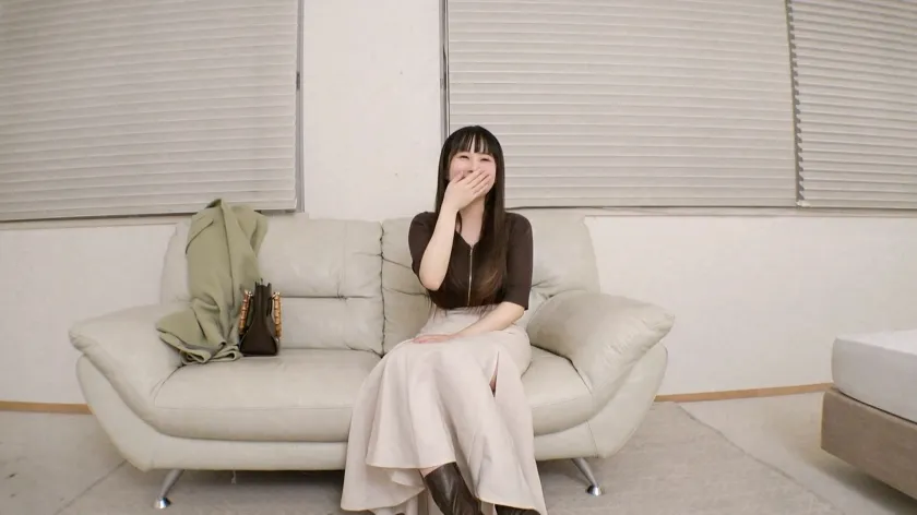 ステーキハウスで働く肉食系女子がまだ見ぬ快楽を求めて応募してきた！超舌テクニックのキスでエッチなムードも関係なし、始めからアクセル全開！オーバーヒート！ 【初撮り】ネットでAV応募→AV体験撮影 2397