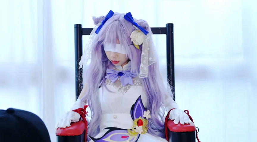 自国民に囚われたワガママ王女の行方