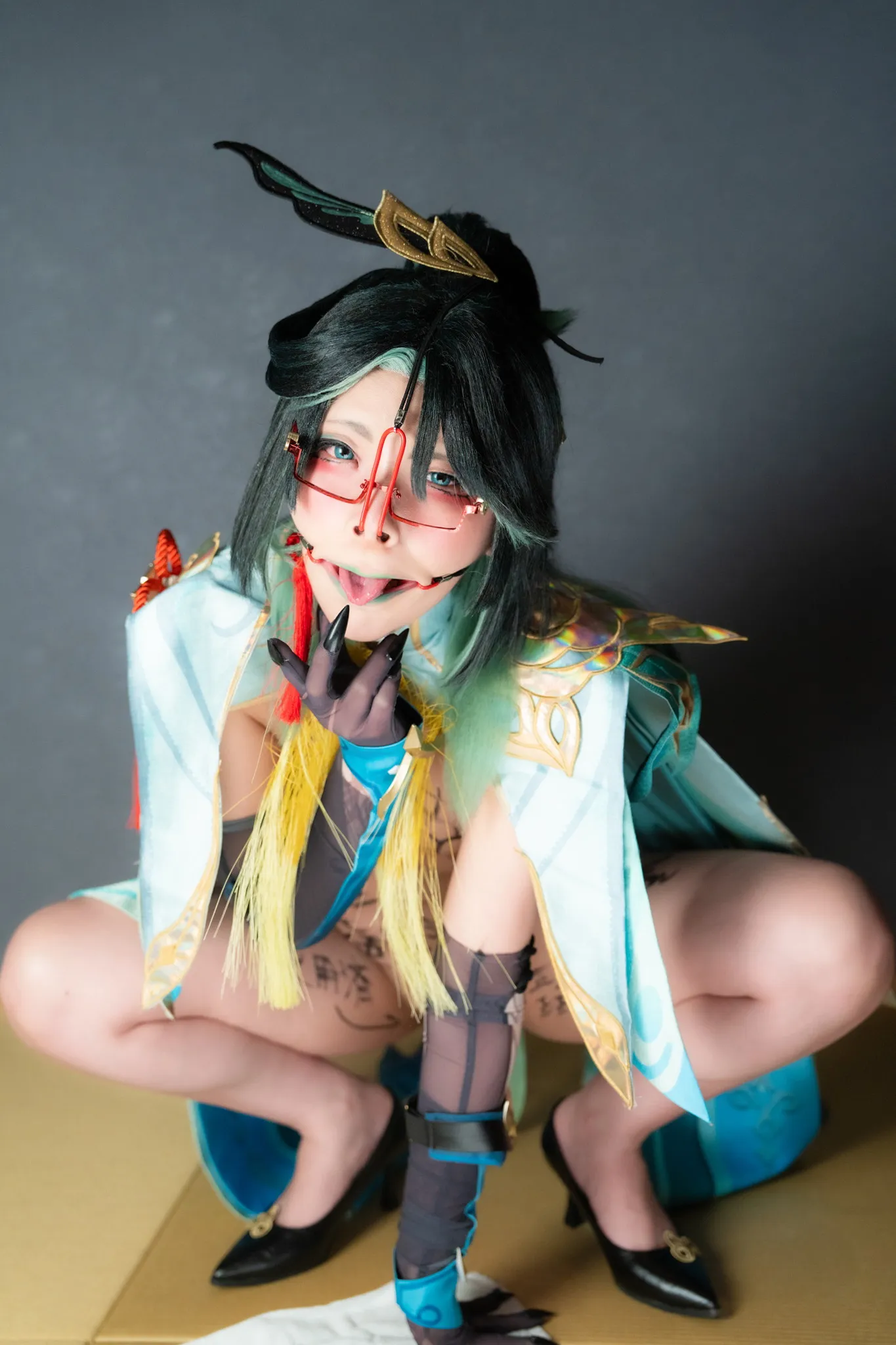 うわキツBBA師匠と公衆便女弟子-ぶっかけドロドロ淫乱任務II-