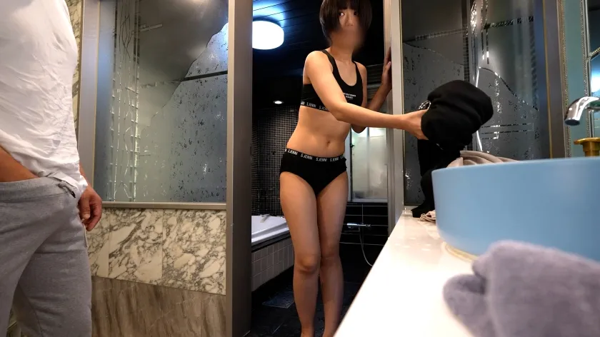 19歳の援交少女 剛毛おまんこに秘密の中出し