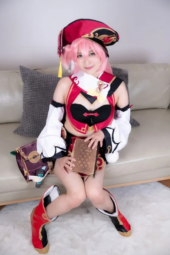 積極的オフパコ勢の147cm低身長美少女コスプレイヤー大量イキ潮連発で子宮口を開けてヨガる生ハメぶっかけおせっせ記録！！【2キャラ収録】