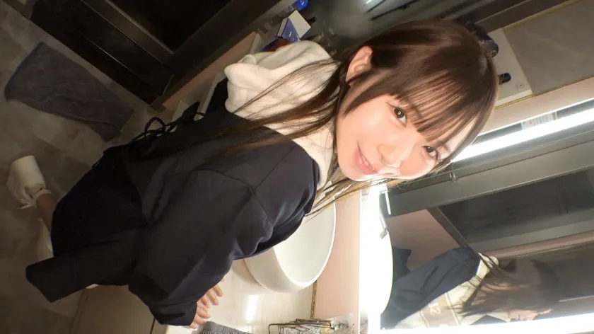 「NO SEX NO LIFE！！」恋愛経験ほぼゼロで純粋そうな現役女子大生・りりかちゃん(21歳)が、緊張でガチガチになりながら初撮影に挑戦！…かと思いきや、Fカップの敏感乳首を舐められた瞬間スイッチON！「えっ…なにこれヤバい…？」って自分でも戸惑うくらいビクビク震えて絶頂寸前→そこからイラマチオ・69・杭打ち騎乗位・背面騎乗位・パイズリぶっかけまで完全制覇！撮られながら快楽に飲み込まれていく姿がリアルすぎて抜きどころしかない！素人覚醒セックス完全記録！！ 【初撮り】ネットでAV応募→AV体験撮影 2416