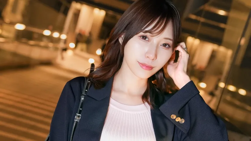 旦那に内緒で応募したシゴデキOLかえでさん。モデルでもやってたか？！と思わせるスタイルを舐めて！舐めて！バックで突きまくれば甘い声で何度も絶頂しちゃう変態ちゃんにジョブチェンジ！知的さから滲み出る女の性欲をご覧あれ！ 【初撮り】ネットでAV応募→AV体験撮影 2408