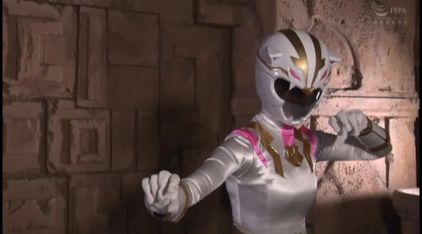 強獣戦隊ワイルドレンジャー ～絶望の白き女戦士ワイルドホワイト～