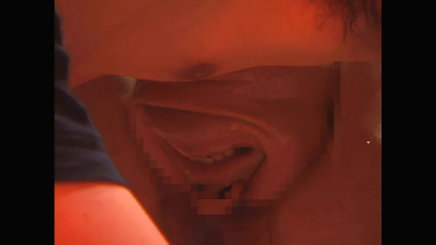 【 AI リマスター版 】衝撃！男の頭までスッポリ入るメガアナル 加○あい激似！真白希実のアナルスカルファック