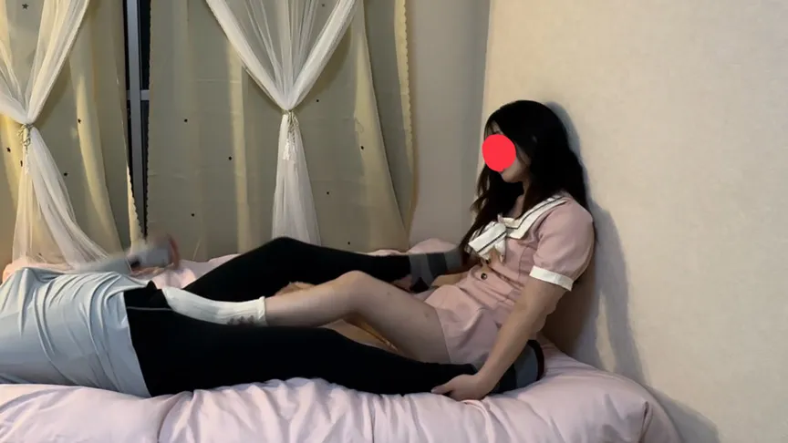 見た目はゆめかわ女子 中身は無邪気なS女キキちゃん初対面の女の子に電気アンマで敗北射精