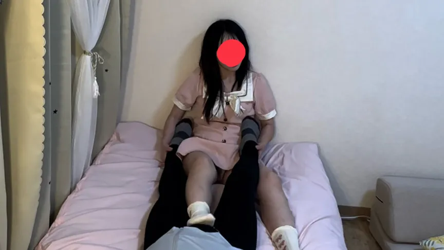 見た目はゆめかわ女子 中身は無邪気なS女キキちゃん初対面の女の子に電気アンマで敗北射精