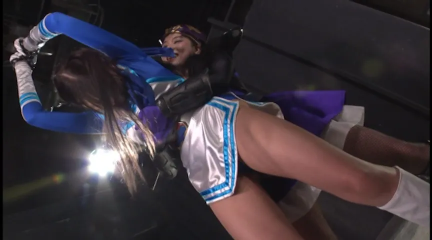 退魔巫女戦騎トリプルランサー ［前編］