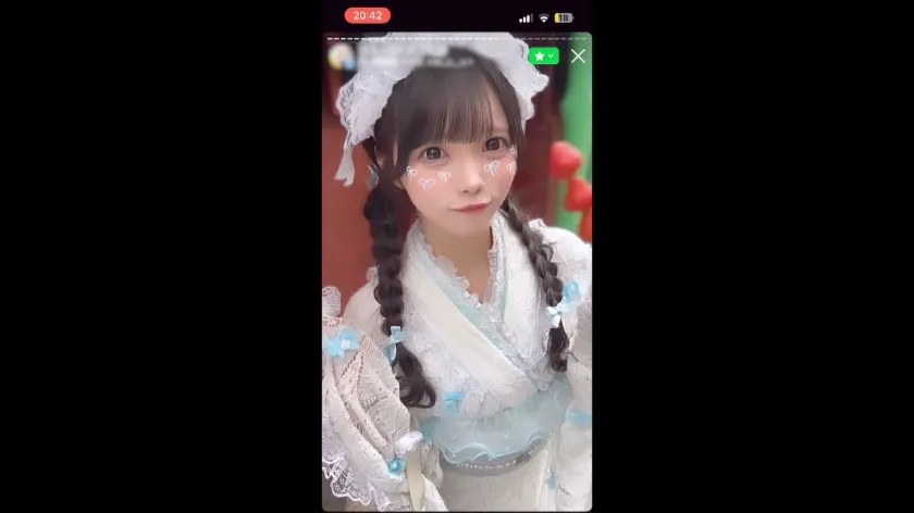 【レズ3P】親友同士の2人をレズらせてハメちゃいました。カースト上位の美少女のマンコを交互に何度もガン突きして中出し。※仲睦まじいSNSの映像あり