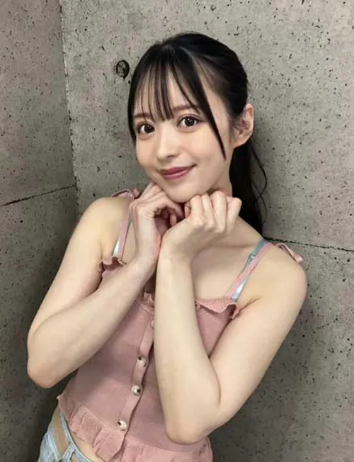 個撮）のぞみ級！可愛い秋田美人！【色白スレンダーボディ】凄いフェラ技丸呑みローリング！じっと見つめてノーハンドフェラ【口内発射】