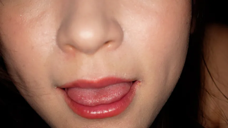 ゆるふわ癒し系のちょっぴりSなお姉さんがM男に濃厚鼻フェラ