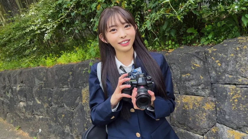 マイカメラで撮った写真がバズりまくる美少女カメラ女子 若さ溢れる敏感マンコが限界突破潮吹きイキ足りない欲しがり膣奥に大量中出し