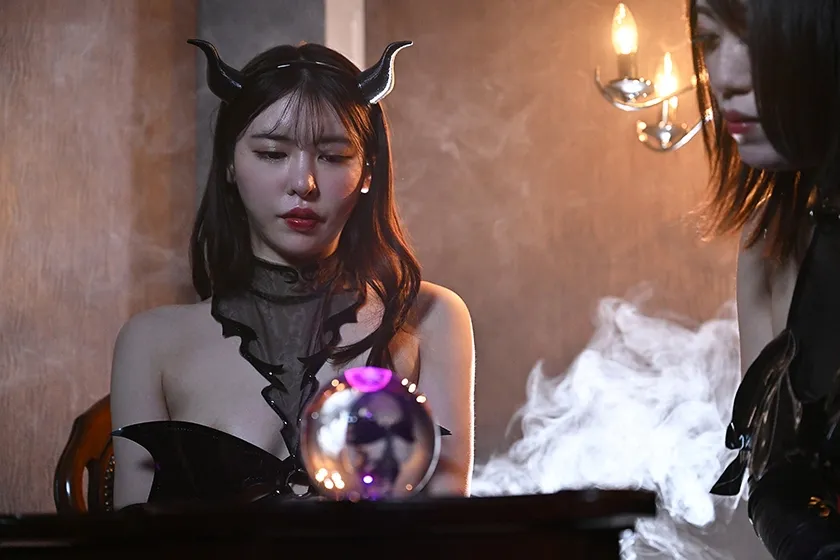 見習いサキュバスの昇格試験～凄テクと昇天必至の極上セックスで10発搾取～ 黒島玲衣