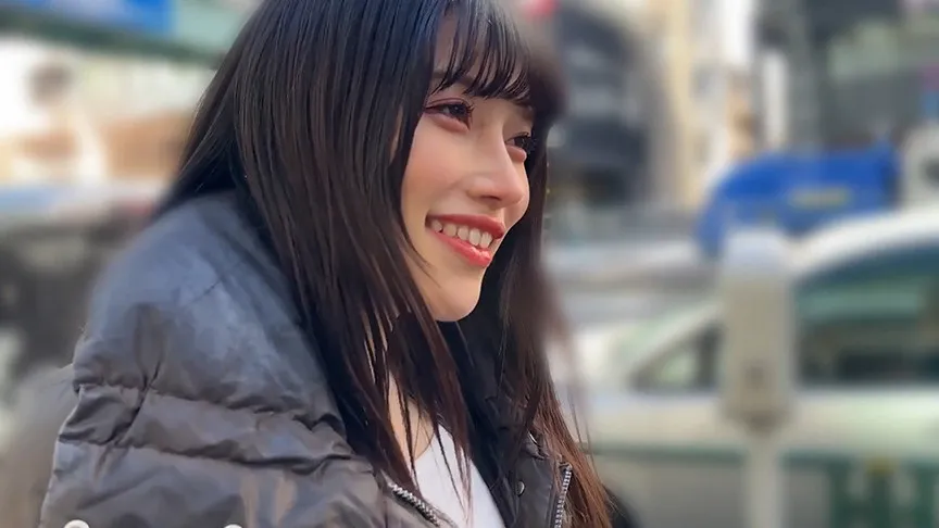 M男が街中で女性に声をかけてキスさせてもらう アパレル関係 ひなみちゃん