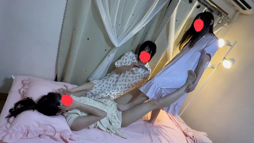 みーなちゃんの反撃！寝てるららちゃんとキキちゃんに電気アンマの不意打ち！マッサージ器と鼠径部くすぐり