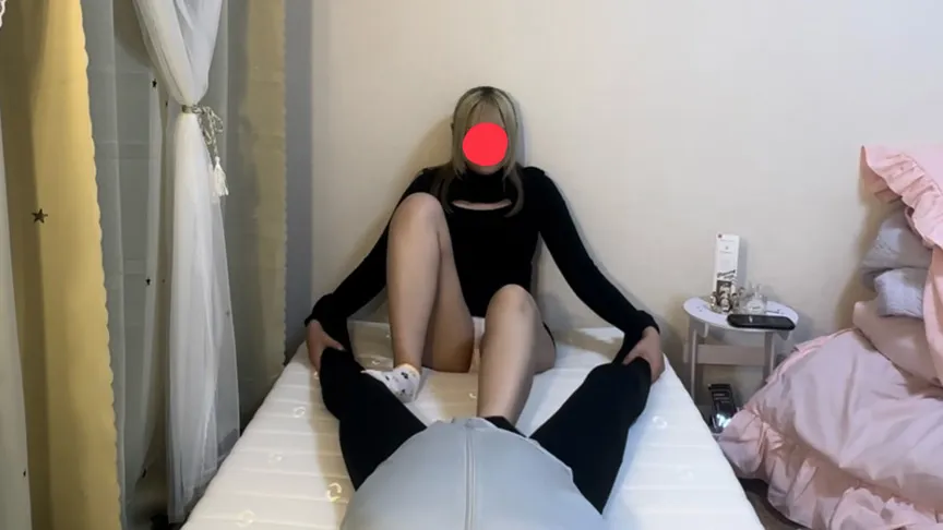 衣織さんの高速電気アンマでM墜ちさせられる… 1分声出すの我慢して？→10秒で声が出てしまう