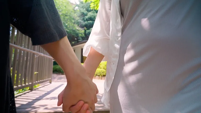 りん(25)ノーパン美女とイチャイチャ温泉SEX