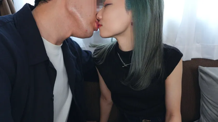 理系、孤高の美女。本音は寂しい甘えんぼ。