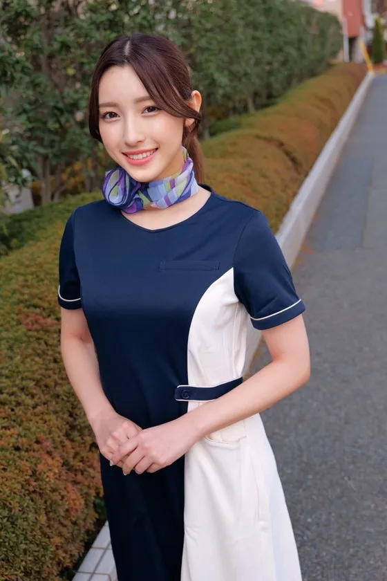 高級美容サロン勤務の美人セラピストさんがお口だけでじゅぽんじゅっぽんバキュームノーハンドフェラ！？ かなさん さらさん