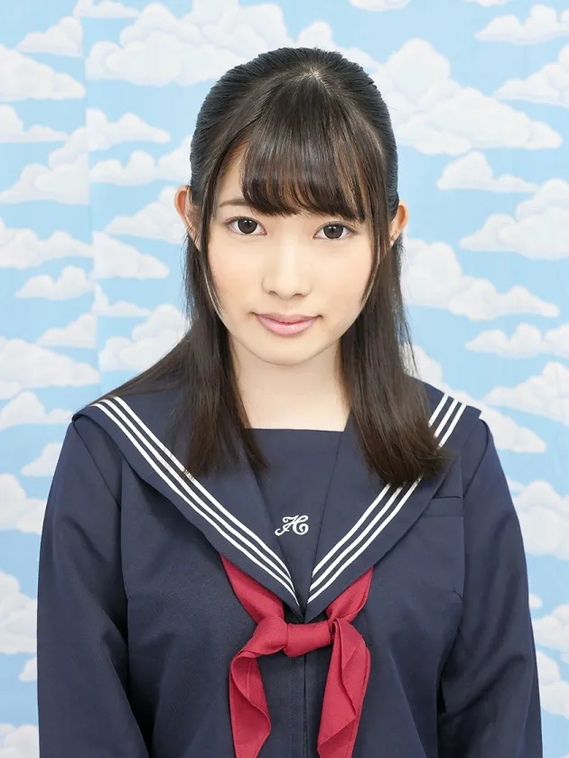 【JKセクハラインタビューセックス強要】代々木で見つけた優しい女子に18cmメガチ○ポを素股してもらったらこんなヤラしい事になりました。 美甘りか