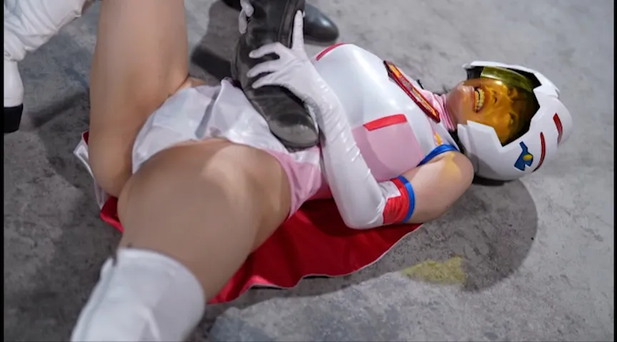 HEROINE SEXYピンチ 超セクシー バードホワイト