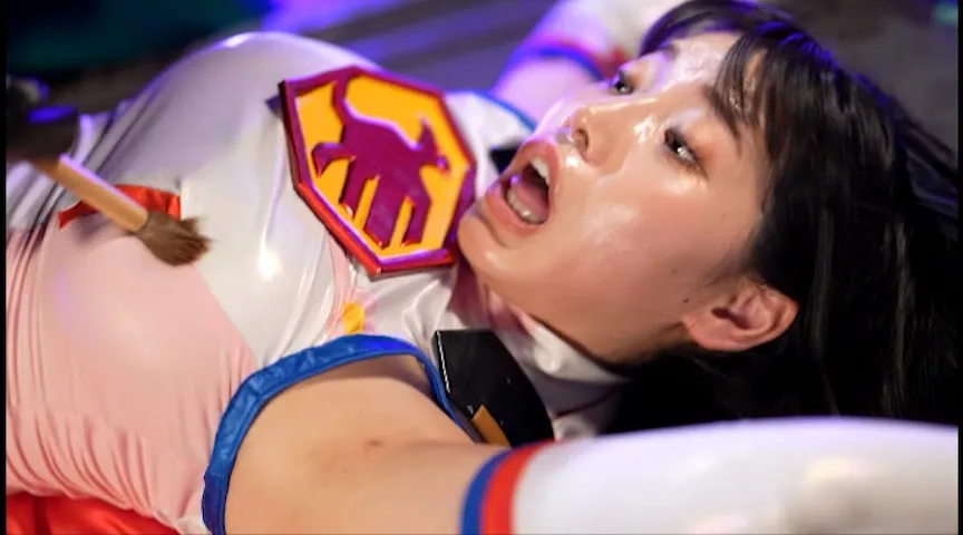 HEROINE SEXYピンチ 超セクシー バードホワイト