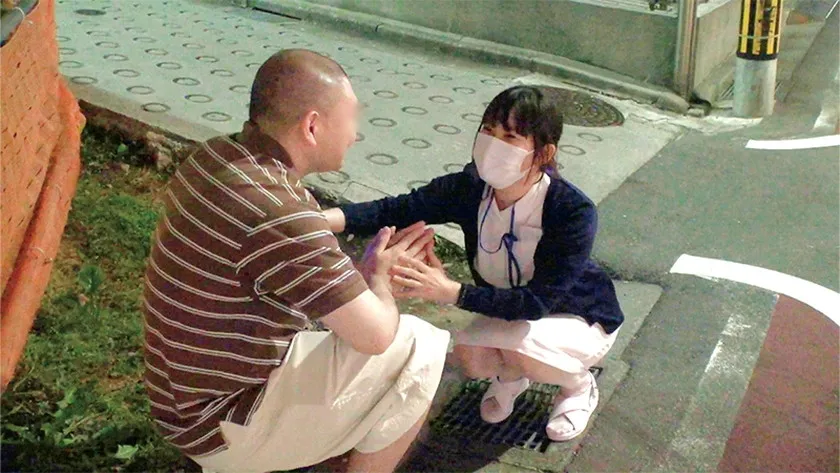 とっても優しい天使みたいなナースさんに包茎インポ童貞3重苦男子のオナニーの介抱してもらいました！！かわいすぎる裸体にズル剥けフル勃起したち●ぽを白衣の奥にズブリ！金玉空になるまで何度も中に出しました！経験少なめ照れ屋ナース編 りこさん みなみさん