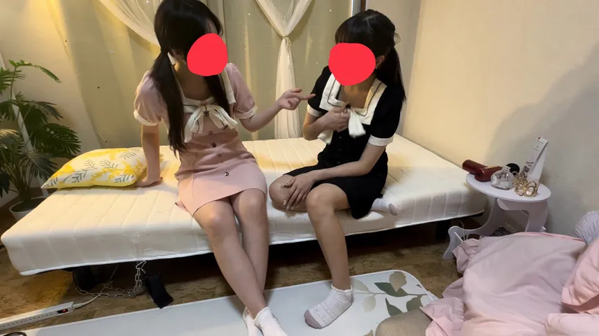 親友女子同士の電気アンマ！鼠蹊部くすぐり！マッサージ機責め！ららちゃんがキキちゃんを責めたおす！