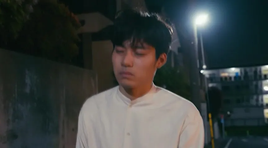 小悪魔ランジェリー 巨乳ブラジャーVS濡れパンティ