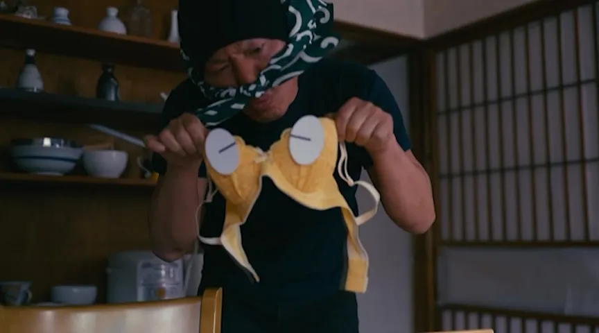 小悪魔ランジェリー 巨乳ブラジャーVS濡れパンティ