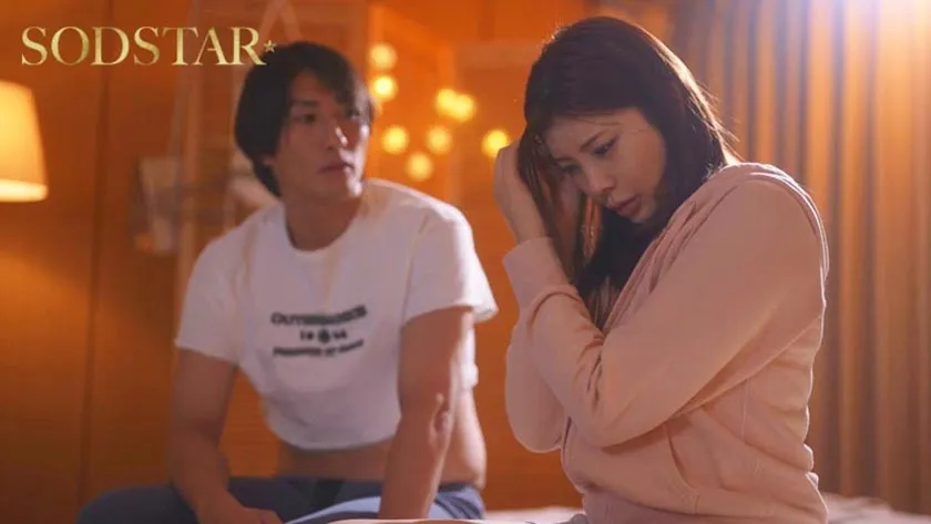 閉店後の棚卸しで終電を逃した俺はバイトの子の家に泊まることに 頑なにすっぴんを拒む姿が可愛くて火が付いたが逆に絶倫腰フリマシーンと化した彼女に朝までしぼり取られた 神木麗