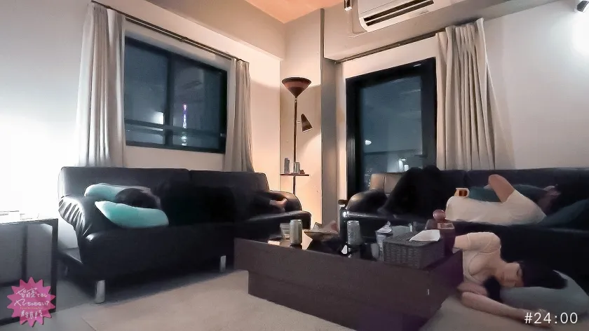 「おっぱい？Hカップ､押し当ててる///」隣で友達寝てんのに爆乳美女が超誘ってきてムラムラ止まらん、我慢なんて無理ゲーすぎw涎たっぷりの極上フェラは良いけどエッロいグポ音でバレるって！！ww美女のチクビも俺のチ●ポも2人してビンビンwエロすぎて流石に中出し不可避wwww