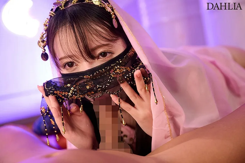 会社では地味な巨乳OLとおっパブで遭遇「内緒にしてくれるなら」と口止めフェベチオされて仕事中もしゃぶられる関係に… 小花のん