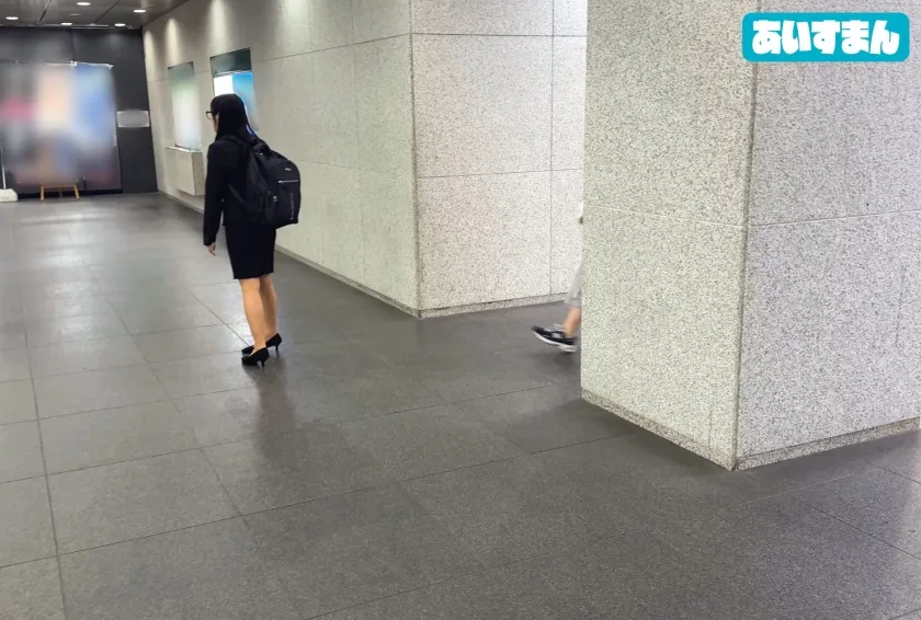 オナニー＆セックスで辛い現実から逃げる仕事出来ない系マゾ会社員ww終電超え残業休出当たり前、労基ガン無視薄給ブラック企業勤務 巨乳ヘンタイ限界社畜ОL るいちゃん 25歳