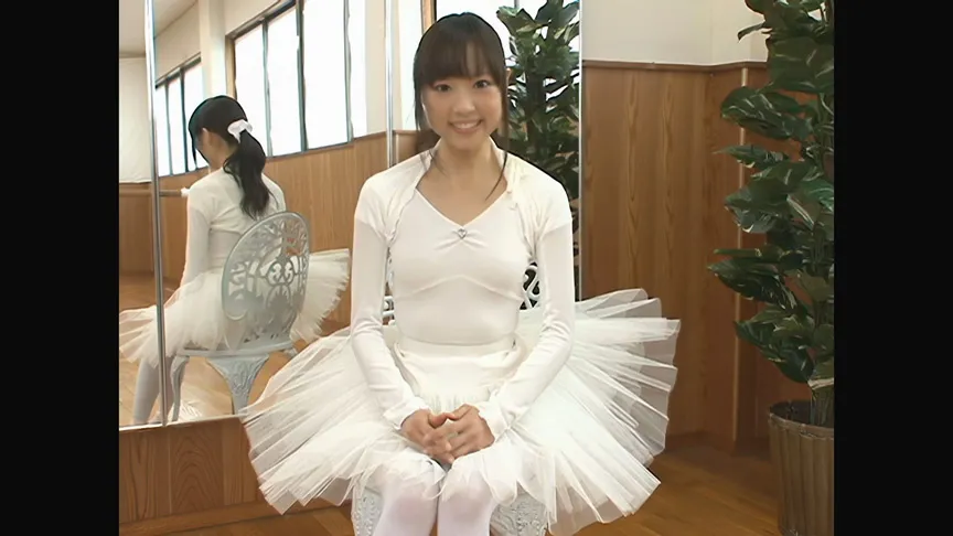 【 AI リマスター版 】超スレンダー美人バレリーナ 細野彩夏（20歳）