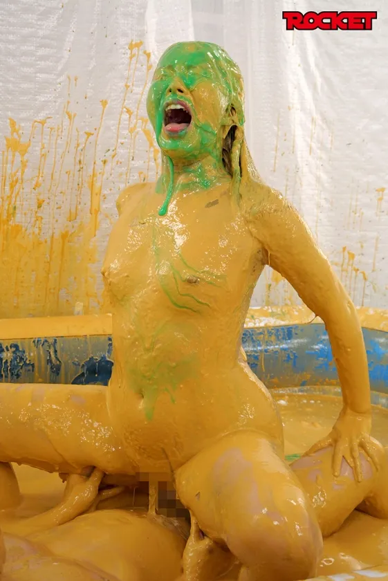 ROCKET18周年記念作品 どろんこプールにドボン！ウェット＆メッシー(WAM)人間クレーンゲーム ～ボディペイントで巨大クレーンゲームのアームになって景品ゲットだぜ！～ 幾野まち 赤城穂波 祈山愛 横山夏希