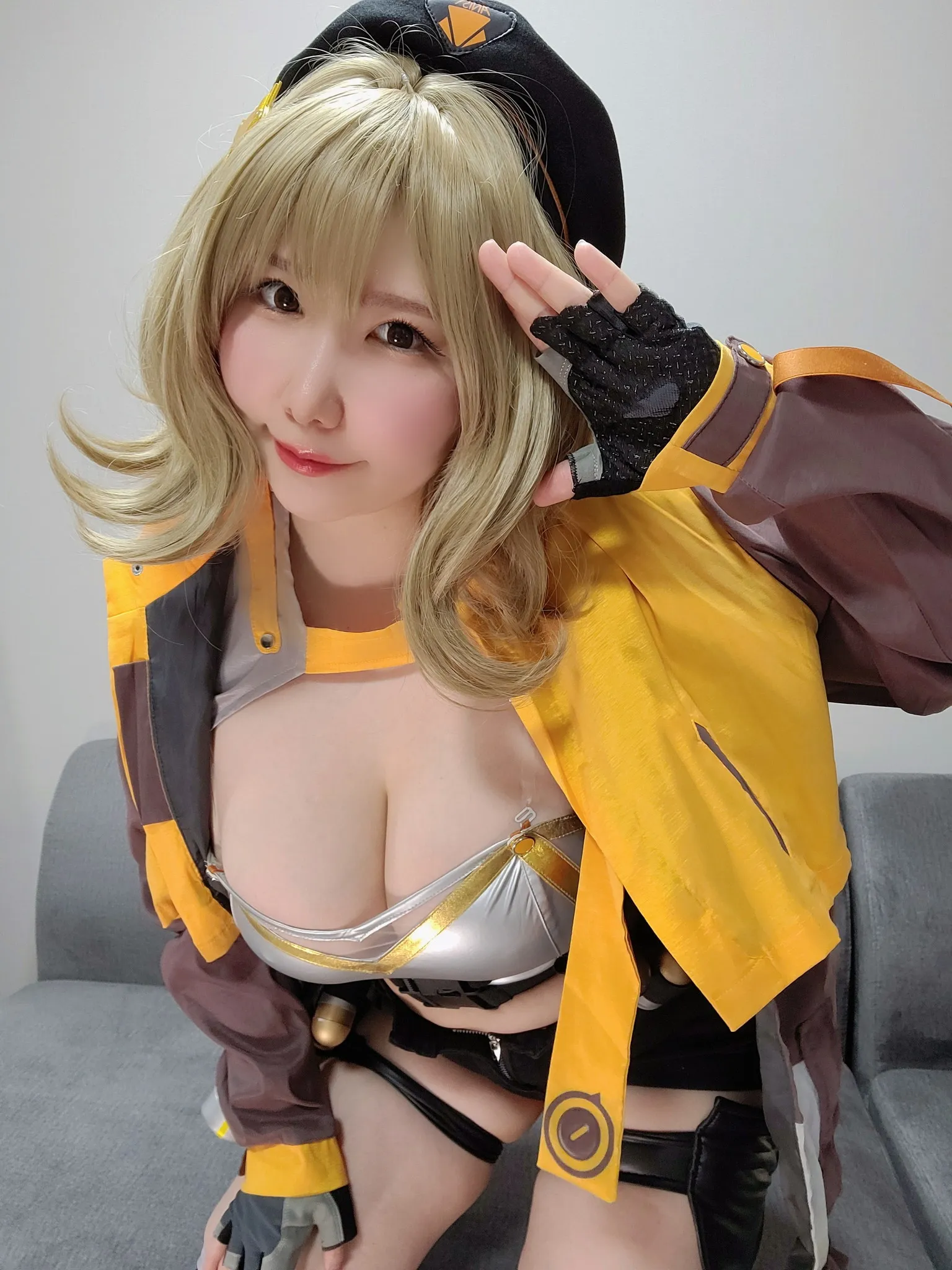 AnisSplash!アニス水着でローアングル触手バイブオナニー動画