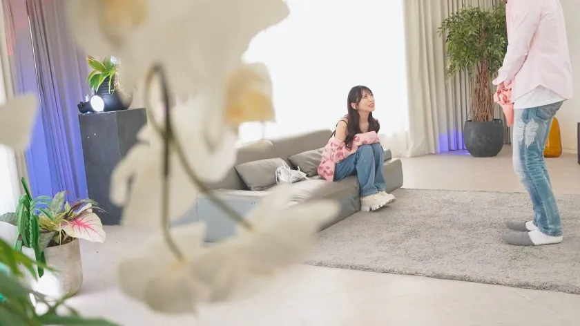 彼氏と別れたばかりの黒髪スレンダー21歳みなみちゃん！サービス出勤中に声かけ→コスプレ撮影中にまさかの中出しｗｗ無許可中フィニッシュでも受け入れたハメ撮り大公開ｗｗ