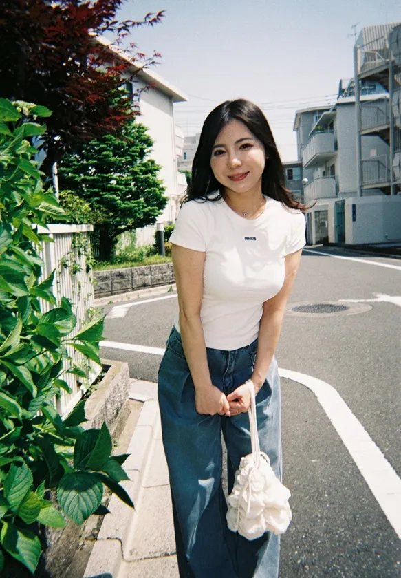 出張と嘘をついて会ってくれたバリキャリOL吉澤友貴とミッドナイトW不倫で夜から朝にかけて精飲と中出しを何度もしてお泊りすっぴん美人を独り占めした