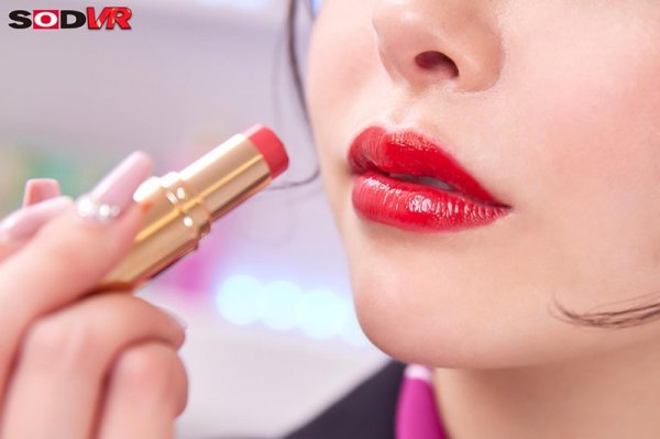 【小倉由菜】【VR】美容部員 ゆなさん（B83 W58 H85）