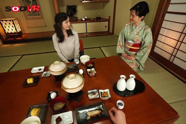 【宝生リリー】【VR】旅先で偶然出会った未亡人と一夜限りの濃密情交