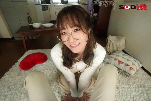 【若宮穂乃】【VR】彼女との緊張の初H…のはずが僕のチンコがGスポ直撃！「ごめん…気持ち良すぎて腰が止まんないッッ…」射精しても追撃ピストンで暴れ狂う制御不能の激イキロデオ騎乗位VR 若宮穂乃