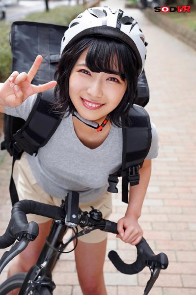 【VR】新人！ラッキースケベ配達員VR～遅刻してきたド緊張新人バイトちゃんは、ドM性癖を拗らせたちょっぴり変態な女子大生！？