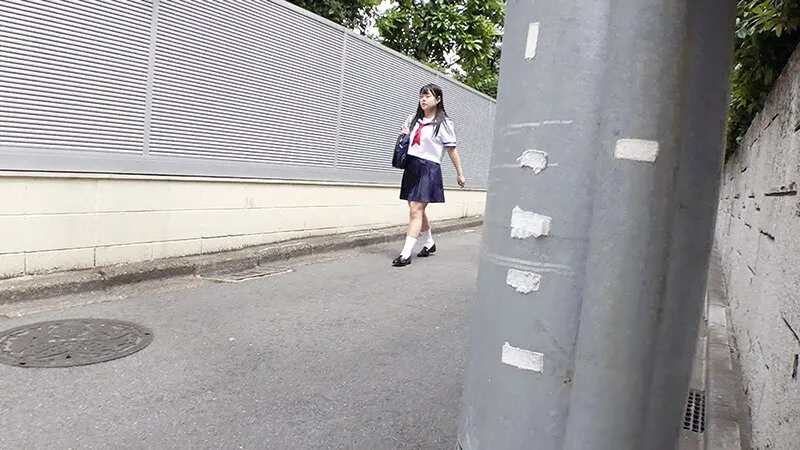 【星宮ゆのん】【JK】素人ナンパ 代々木でみつけたウブな女子●生に18cmメガチ○ポを素股してもらったら、こんなにヤラしい事になりました。 ゆのんちゃん