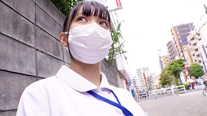 【現役看護師中出し】完全顔出し現役ナースをガチナンパ！白衣の天使がEDに悩む男を改善！ ギン勃ちしたら喜んで中出しセックスまでさせてくれました！ 雪乃える