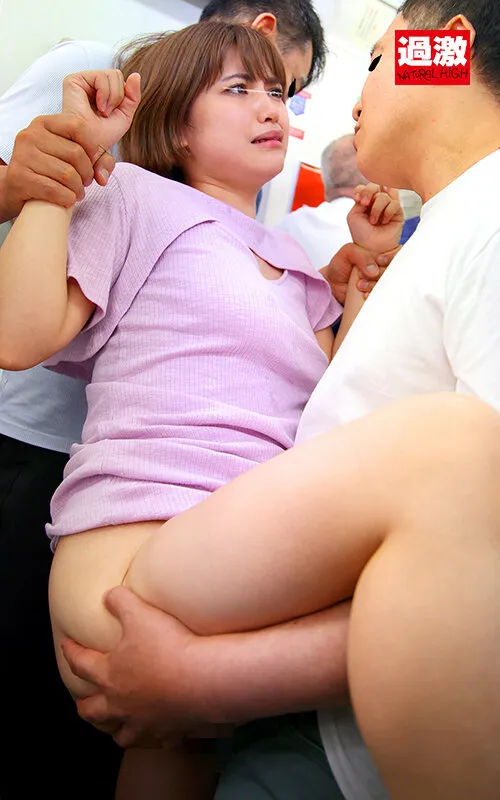 【天晴乃愛】生中痴漢集団5 白目イキさせられた巨乳JD【現役JD中出し】