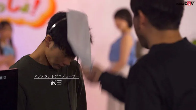 【春原未来 宮沢ちはる 結城りの】洗脳リングに浸食されていくうたのおねえさん達！ さあ。みんな。おねえさんたちと一緒におチ○ポの体操の時間だよ～！