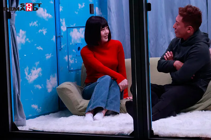 【みおさん 編】春のウブっ娘大収穫祭！逆転マジックミラー号パート9「素人娘たちの大胆SEXを生で見たくないですか？」大人数に見られているとは知らずに激イキ姿を大胆に披露！